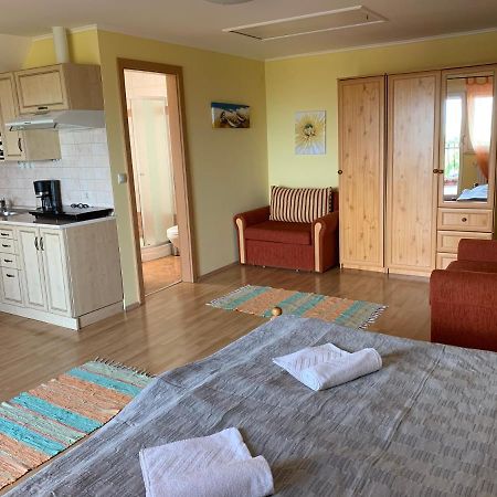 Holidaysport Haus Balatongyörök Esterno foto