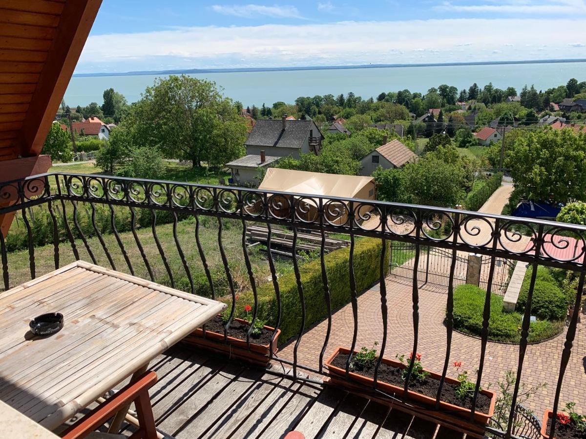 Holidaysport Haus Balatongyörök Esterno foto
