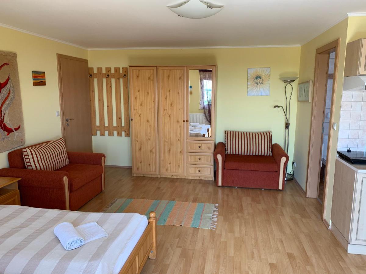 Holidaysport Haus Balatongyörök Esterno foto