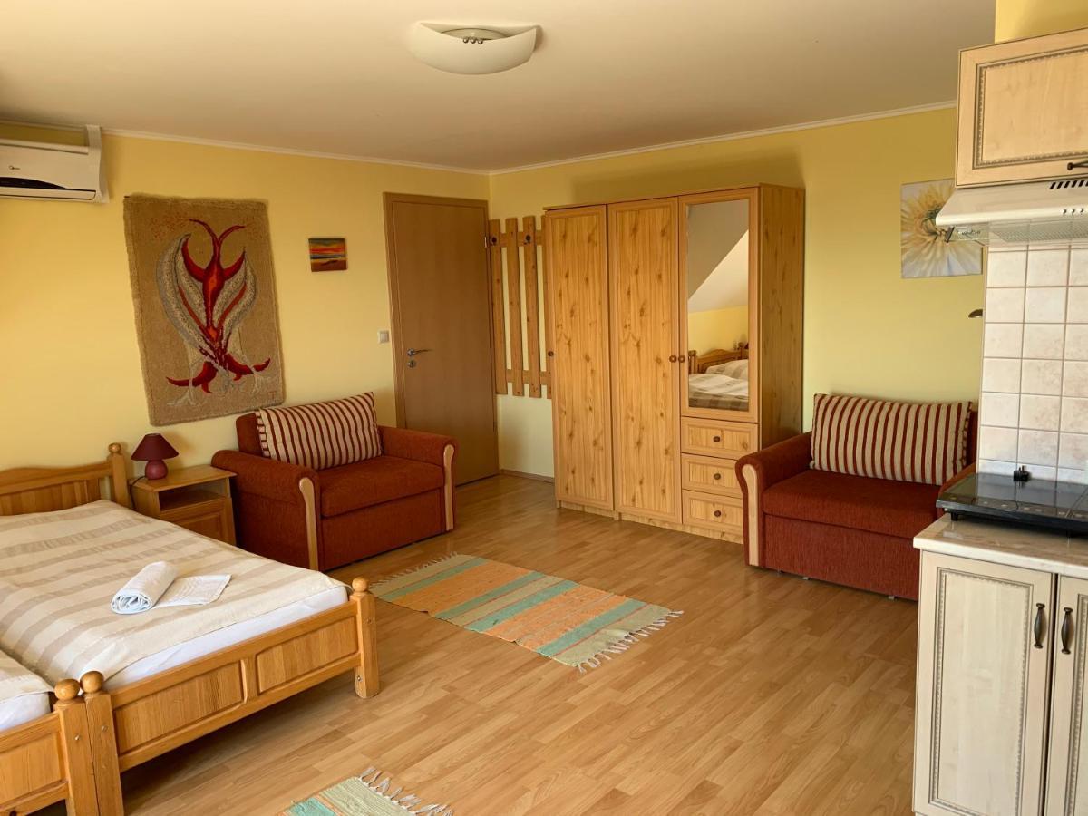 Holidaysport Haus Balatongyörök Esterno foto