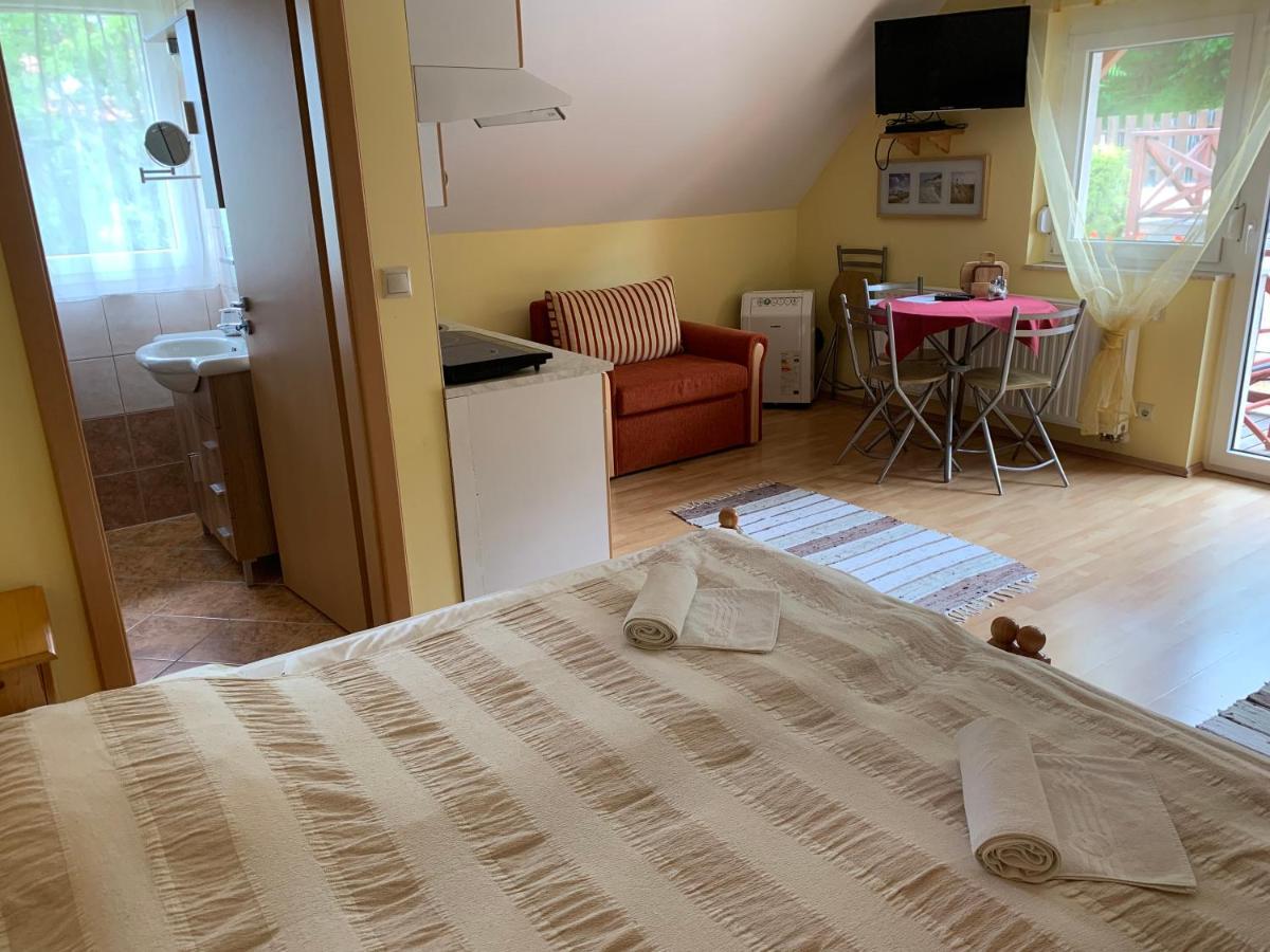 Holidaysport Haus Balatongyörök Esterno foto