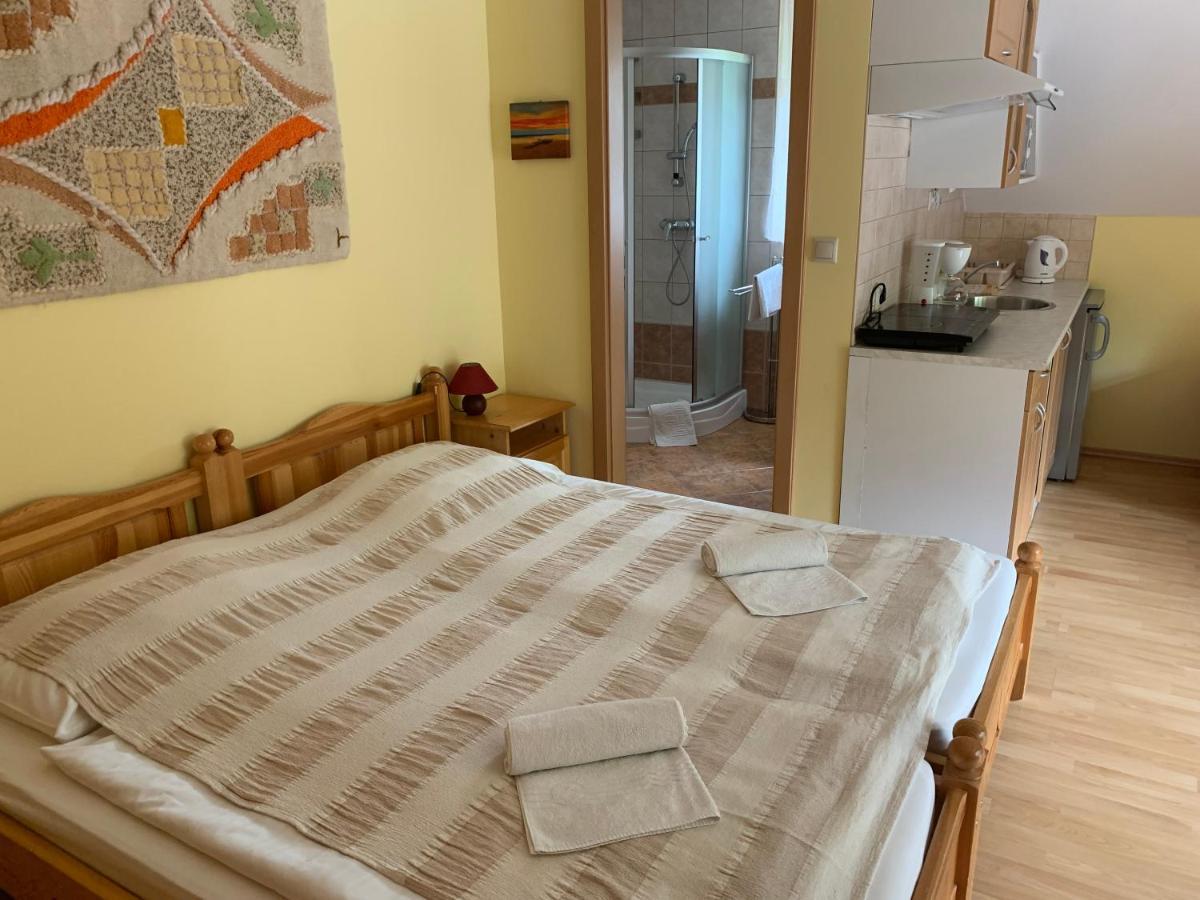 Holidaysport Haus Balatongyörök Esterno foto
